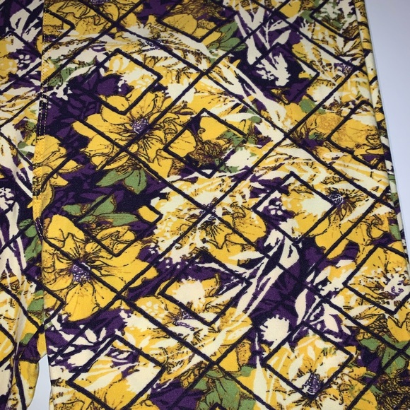 LuLaRoe Tall & Curvy Leggings - Picture 3 of 7